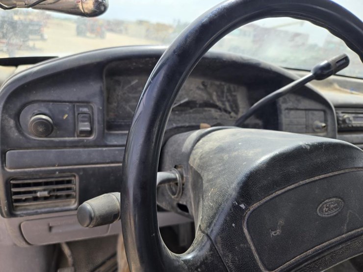 1996-ford-f250-image-17