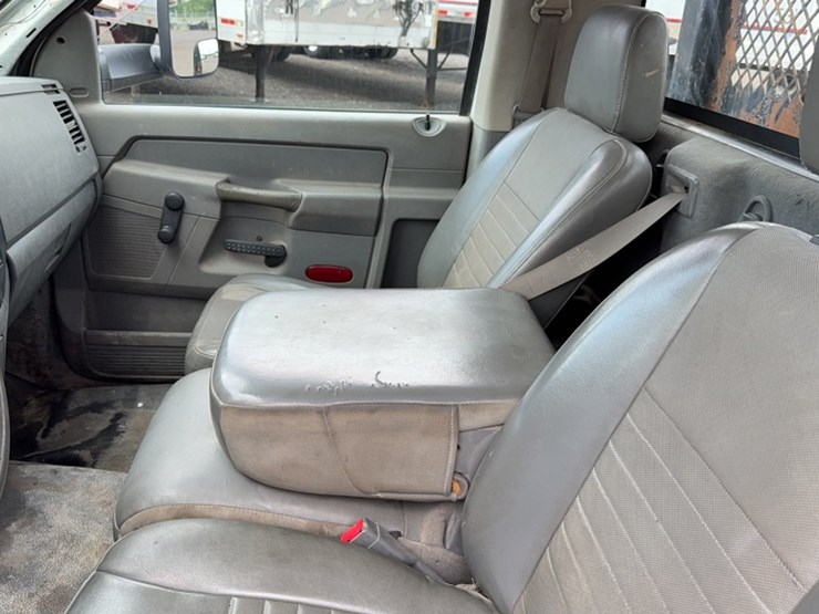 2007-dodge-3500-image-18
