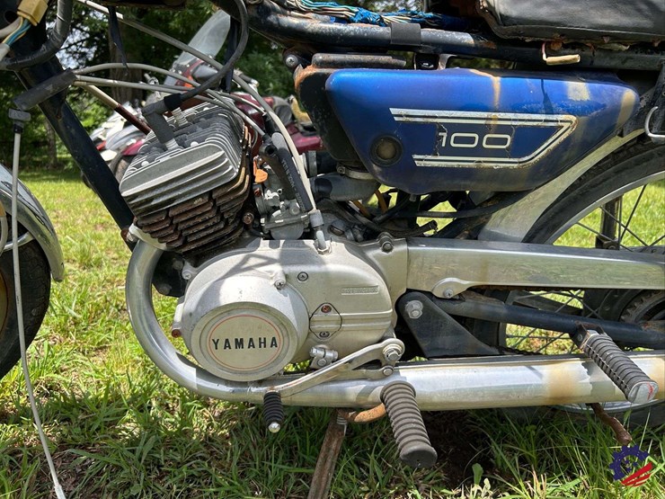 yamaha-100-motorcycle-image-8