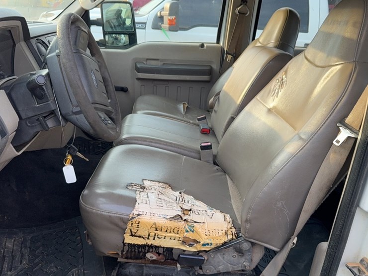 2008-ford-f350-image-19