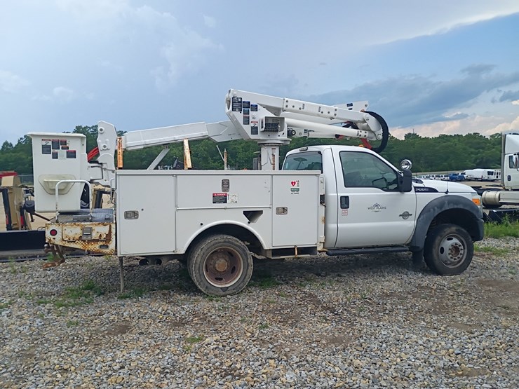2011-ford-f550-image-9