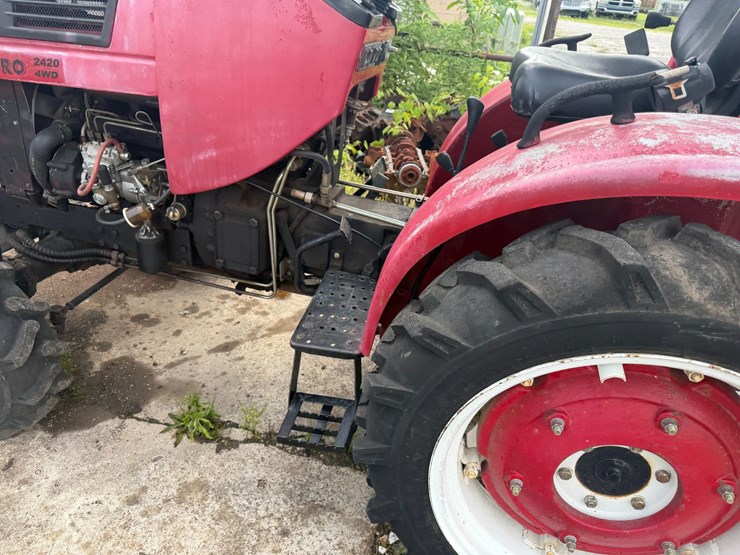 2006-farm-pro-2420-image-24