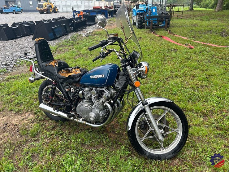 2008-suzuki-gs550e-motorcycle-image-4
