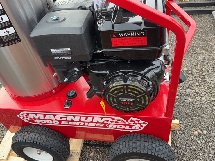 #2036-•-magnum-4000-series-pressure-washer-image-3