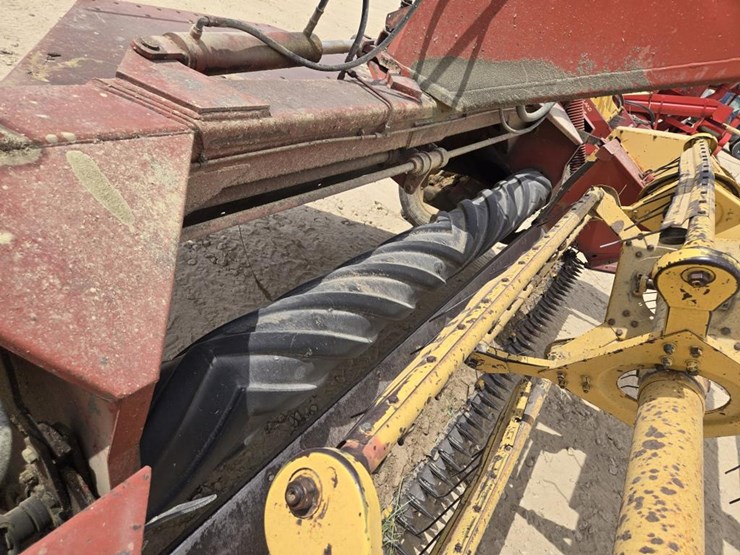 new-holland-499-image-16
