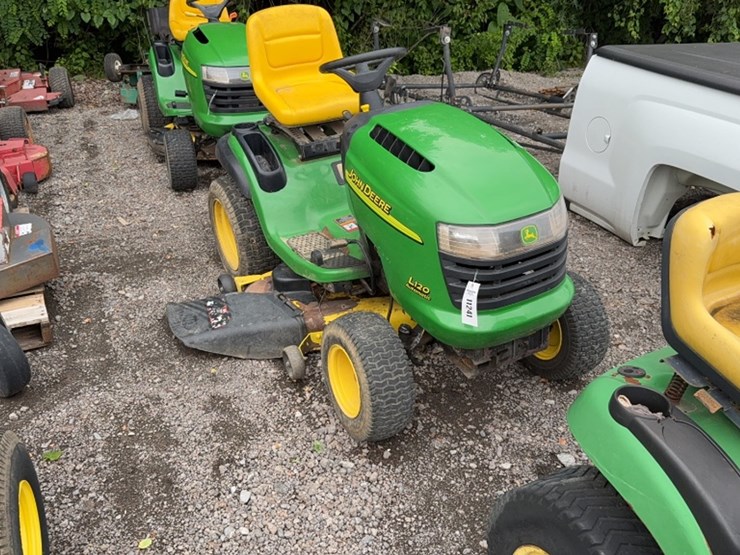 john-deere-l120-image-2