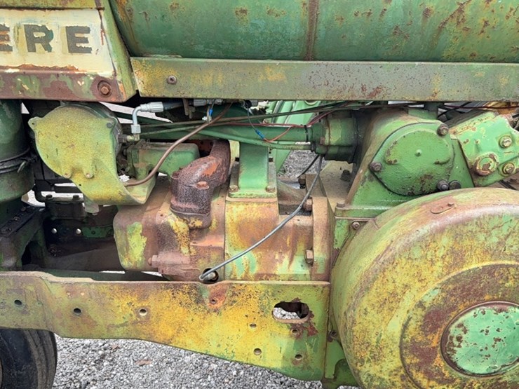 john-deere-720-image-13