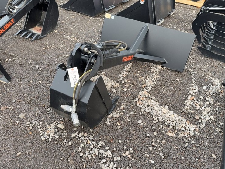 #2068-•-skid-steer-stationary-backhoe-w/12"-bucket-image-2