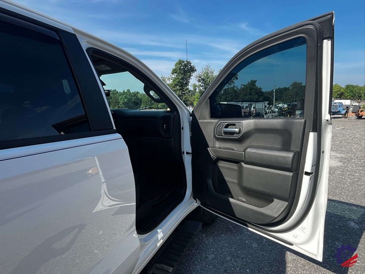 2019-chevrolet-silverado-truck-image-52