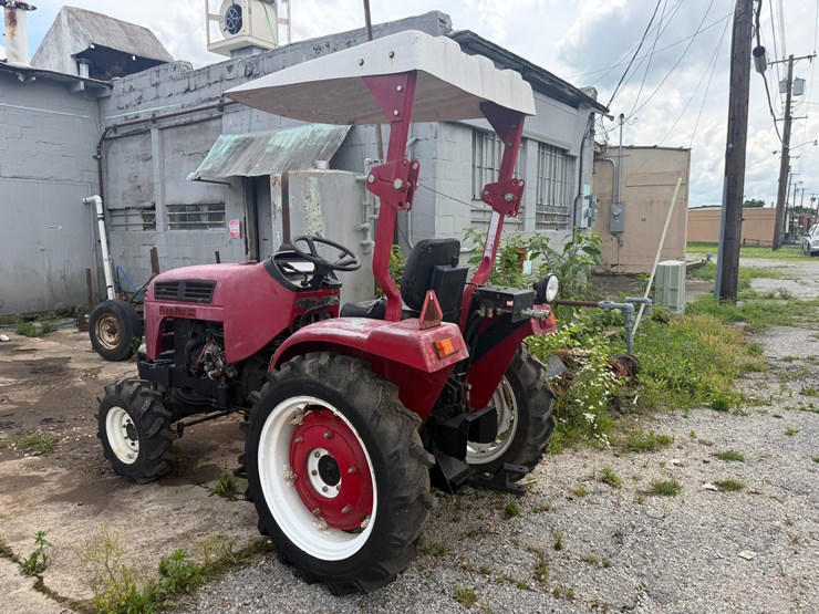 2006-farm-pro-2420-image-4