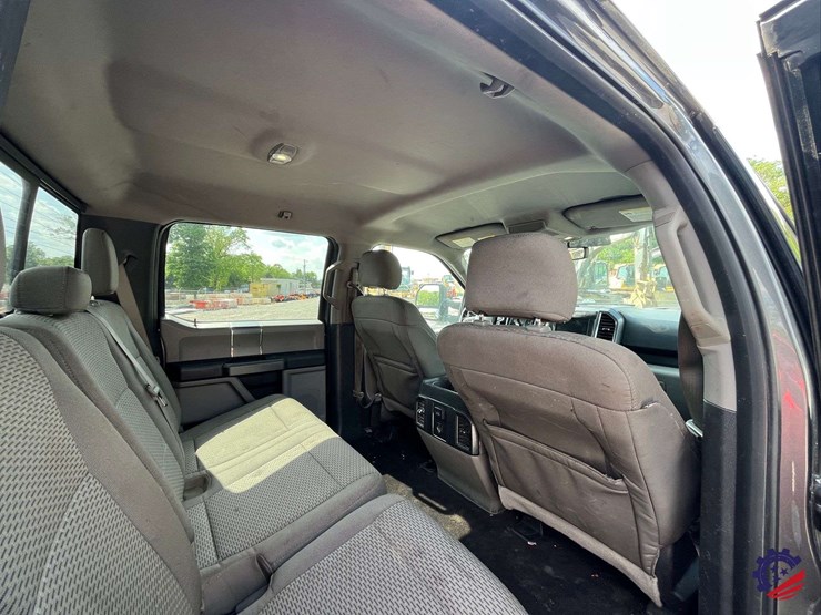 2016-ford-f150-xlt-image-52