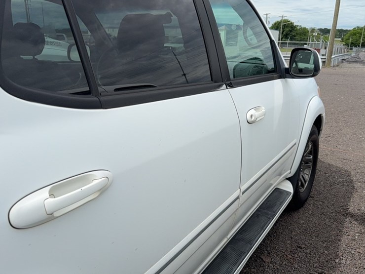 2007-toyota-sequoia-image-6