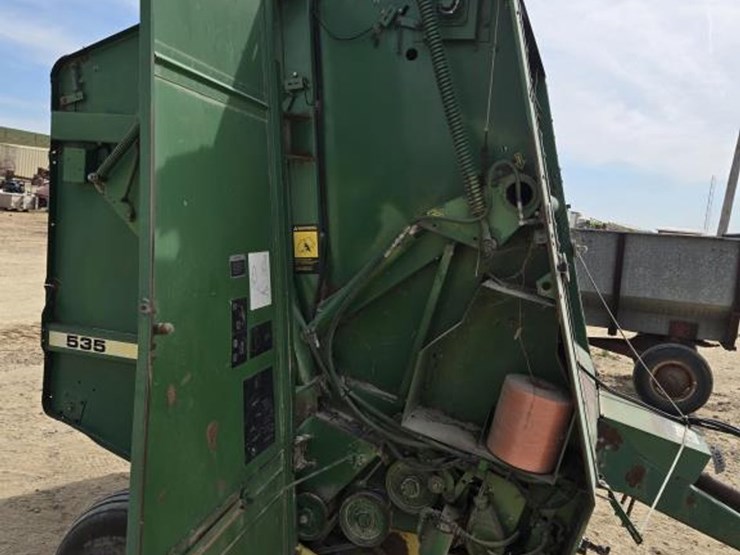 john-deere-535-image-10