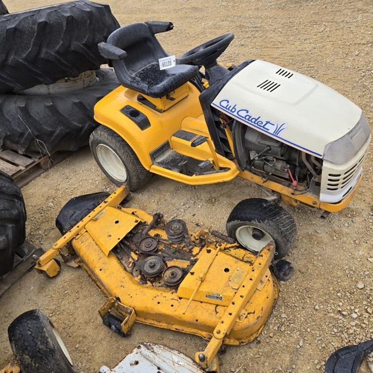 CUB CADET 2206