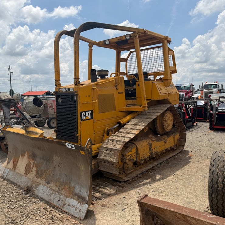 CATERPILLAR D4H