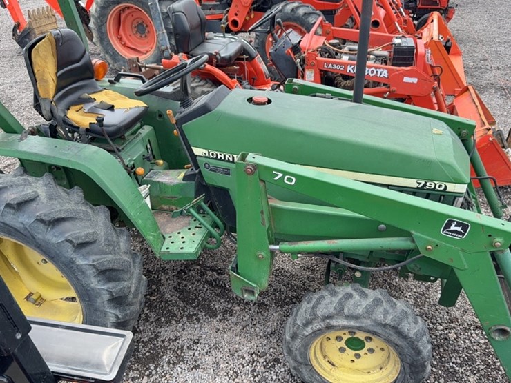john-deere-790-image-5