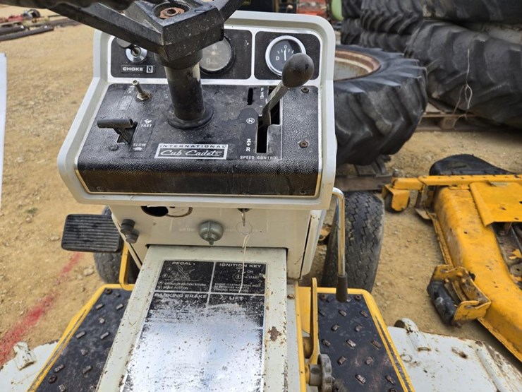 cub-cadet-1650-image-8