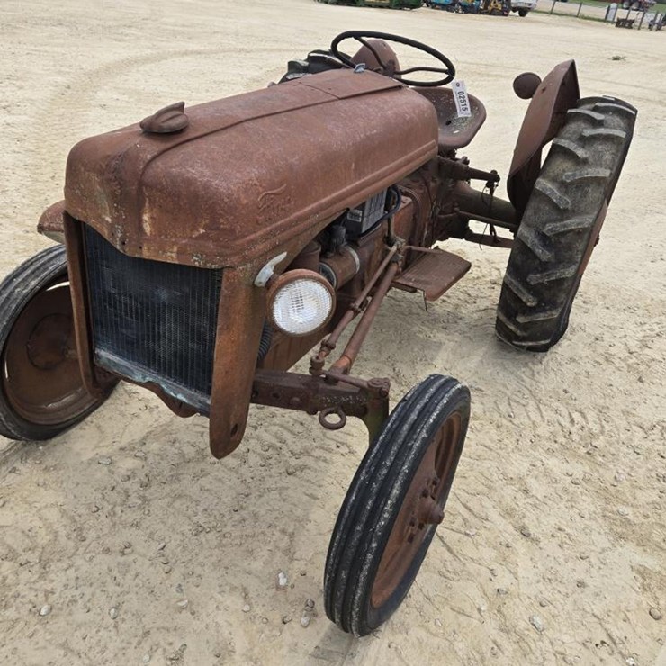 FORD 8N