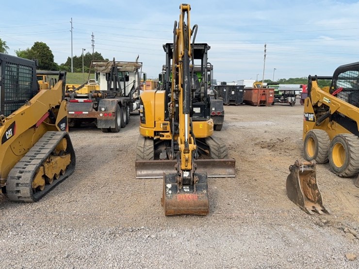 caterpillar-303-image-2