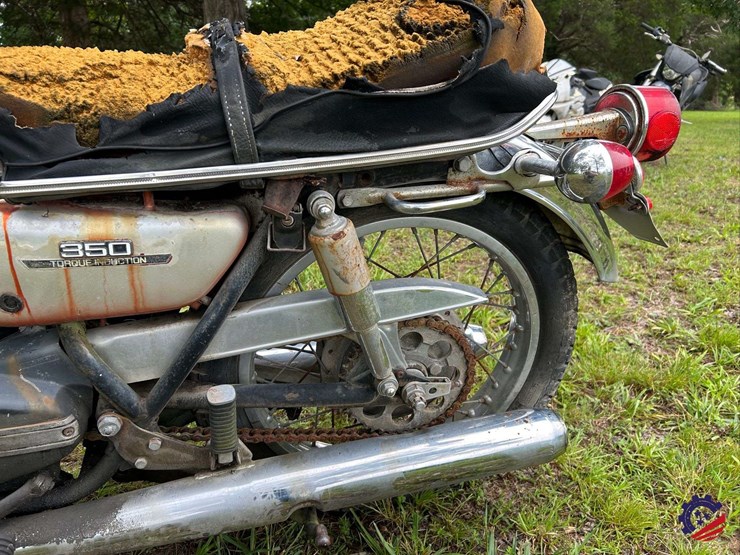 1973-yamaha-350-motorcycle-image-10
