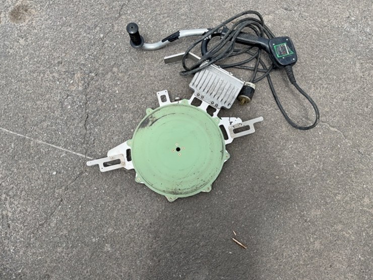 #2098-•-mcelroy-500-track-fusion-machine-image-8