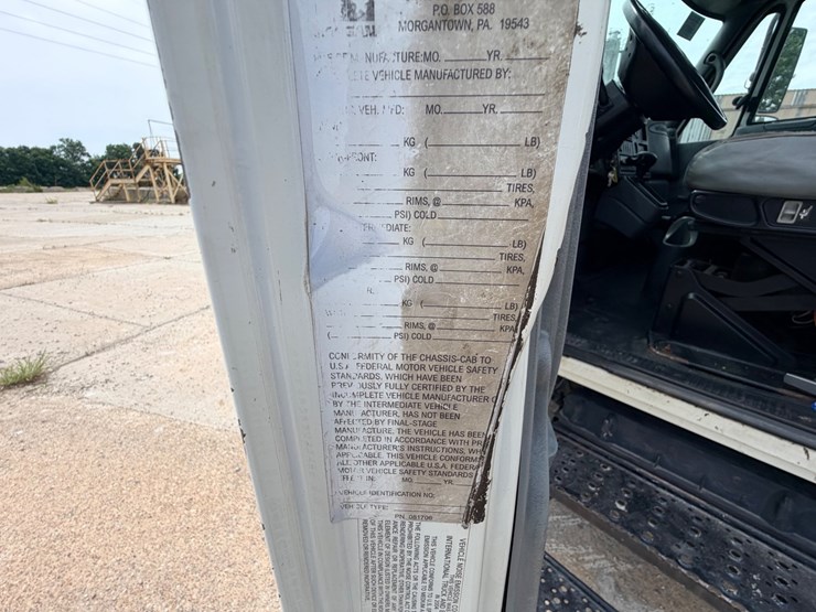 2005-international-durastar-4300-image-51
