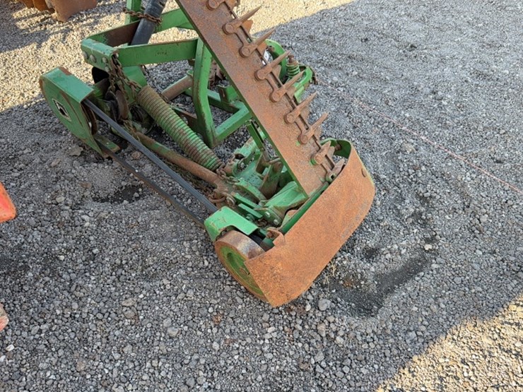 john-deere-7-image-4