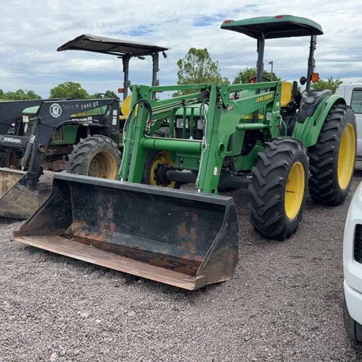 JOHN DEERE 5520