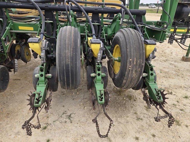 john-deere-1770nt-image-18