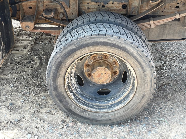 2004-ford-f450-image-11