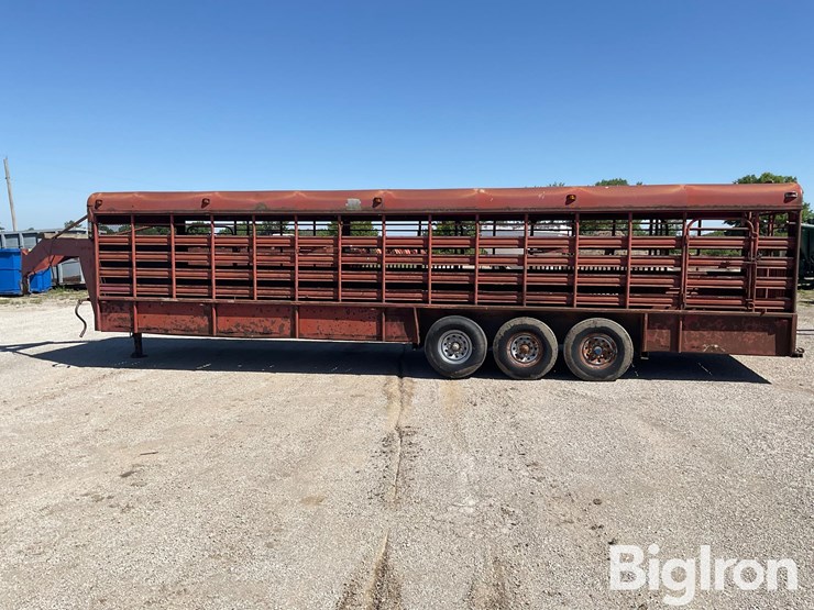 1997-coose-30'-tri/a-livestock-trailer-image-8