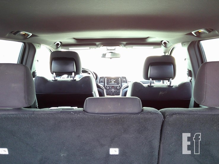 2015-jeep-grand-cherokee-laredo-image-7