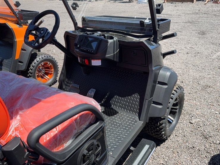 #3094-•-2026-wolverine-kb-v2h-electric-carry-all-image-6