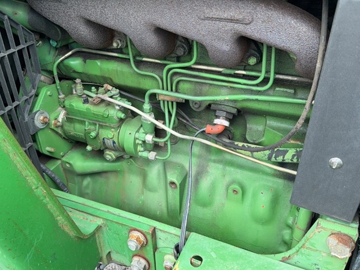 john-deere-2355-image-15