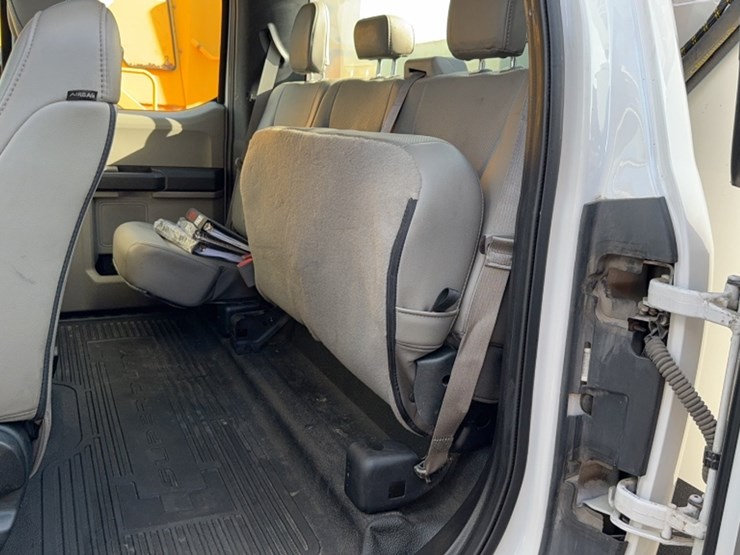 2019-ford-f550-image-24