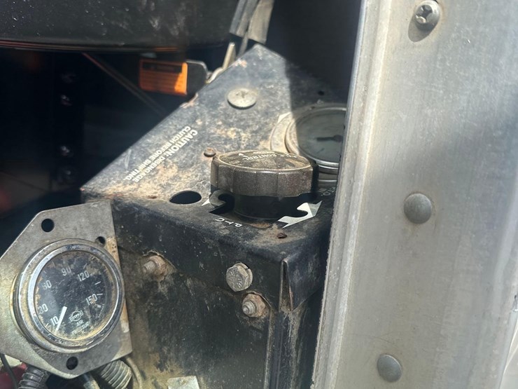 2006-kenworth-t800-image-35