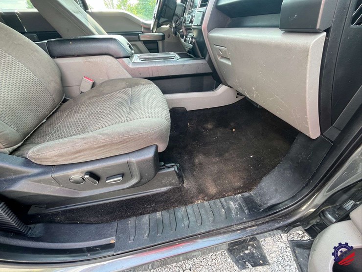 2016-ford-f150-xlt-image-59
