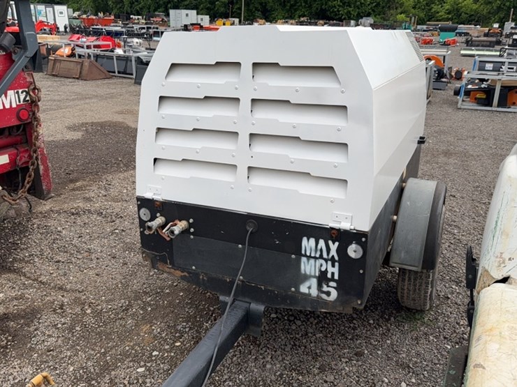 #2089-•-rotair-towable-air-compressor-image-11