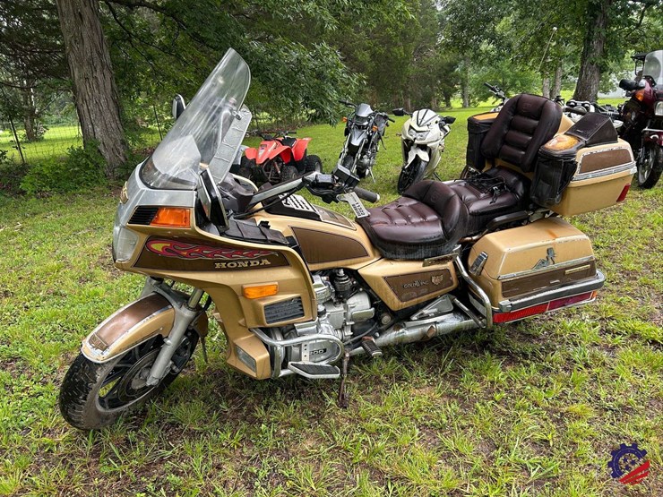 1985-honda-gl1200-(goldwing)-l-motorcycle-image-1