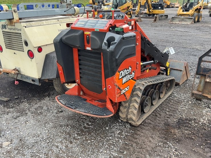 ditch-witch-sk800-image-8
