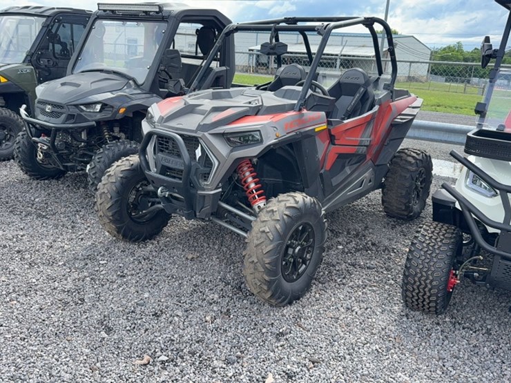 #3079-•-2021-polaris-rzr-1000-utv-image-1
