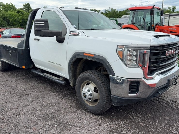 2021-gmc-3500-image-3