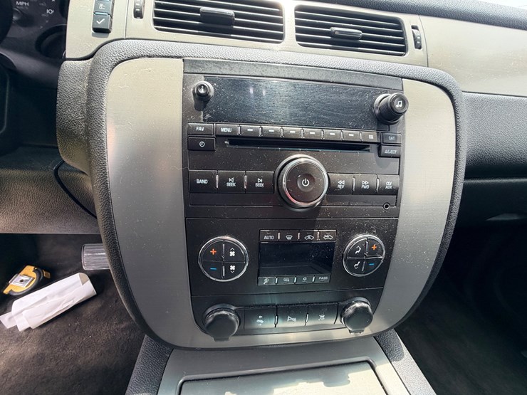 #24068-•-2011-gmc-sierra-pickup-truck-image-46