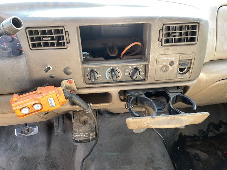 2004-ford-f450-image-26