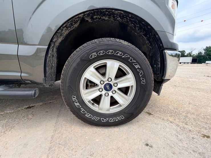 2019-ford-f150-image-21