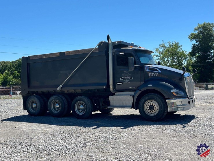 2017-kenworth-t680-image-6