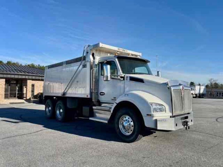 2018-kenworth-t880-image-3