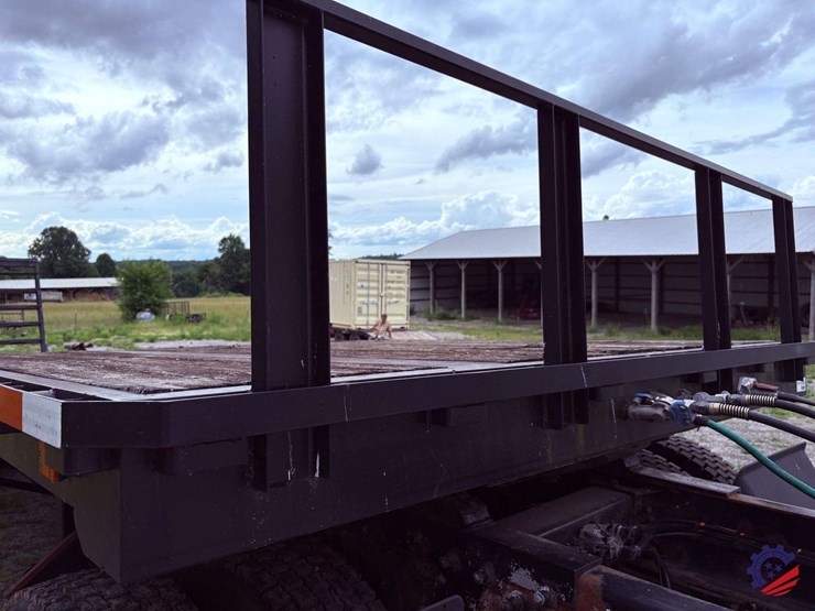 1995-cherokee-t/a-step-deck-equipment-trailer-image-7