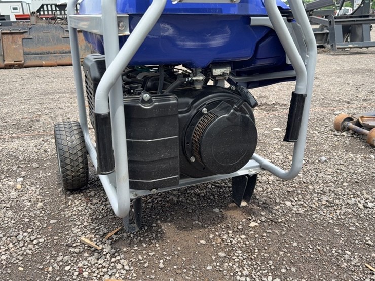 #6099-•-yamaha-7200-generator-w/gas-engine-image-5