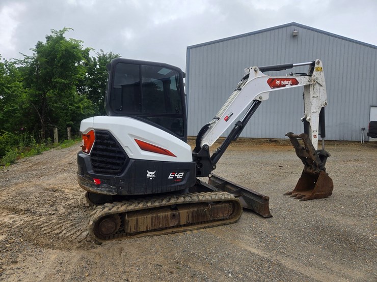 2022-bobcat-e42-image-11